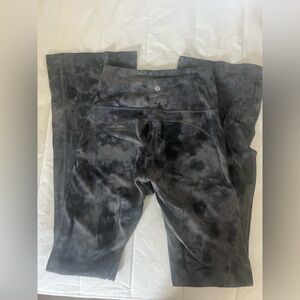 Lululemon Flare Paint